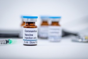 Vacunas para el coronavirus: cuáles son las 21 candidatas que se están probando en&nbsp;humanos