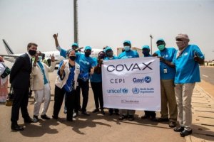 COVAX alcanzó a más de 100 economías y espera entregar al menos 2000 millones de dosis de vacunas en&nbsp;2021.