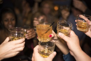 La Sociedad Argentina de Pediatría advierte sobre la ingesta de alcohol en los menores de 18 años en Argentina durante el&nbsp;verano